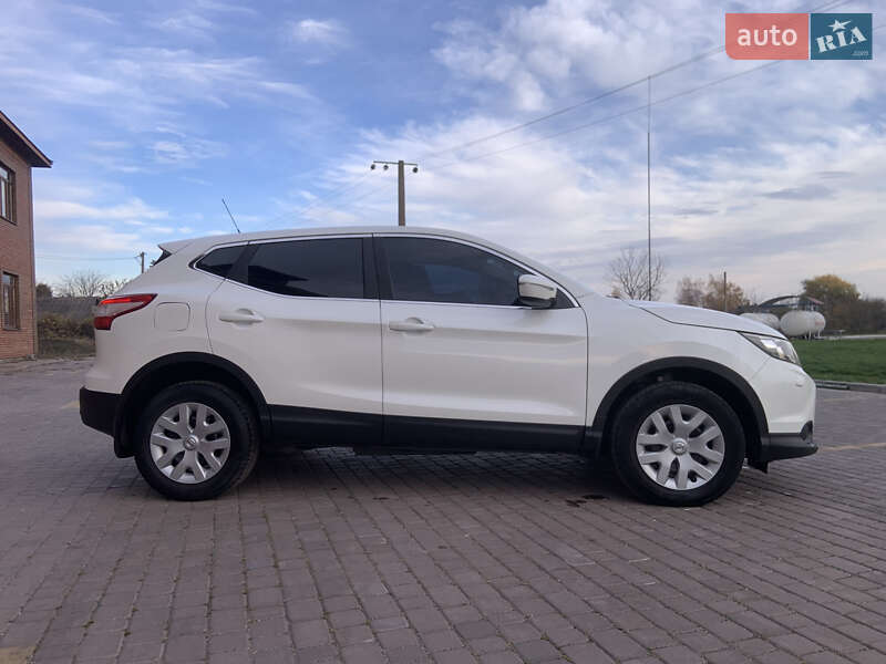 Внедорожник / Кроссовер Nissan Qashqai 2014 в Теофиполе