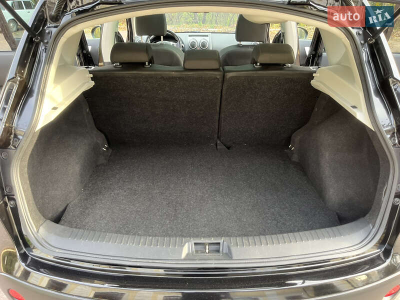 Внедорожник / Кроссовер Nissan Qashqai 2010 в Ровно фото 157 Внедорожник / Кроссовер Nissan Qashqai 2010 в Ровно