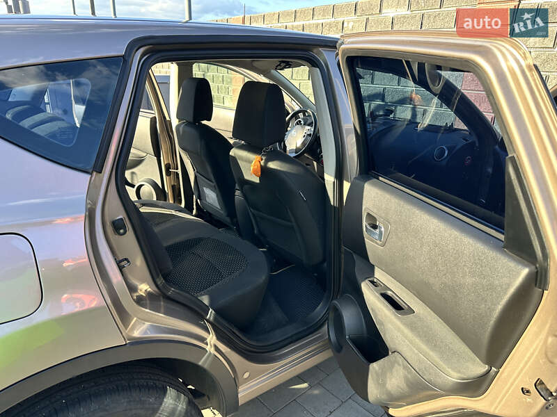 Внедорожник / Кроссовер Nissan Qashqai 2009 в Виноградове фото 5 Внедорожник / Кроссовер Nissan Qashqai 2009 в Виноградове