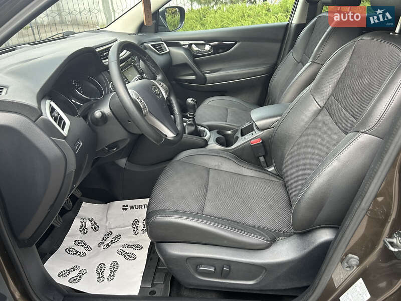 Позашляховик / Кросовер Nissan Qashqai 2015 в Полтаві фото 16 Позашляховик / Кросовер Nissan Qashqai 2015 в Полтаві