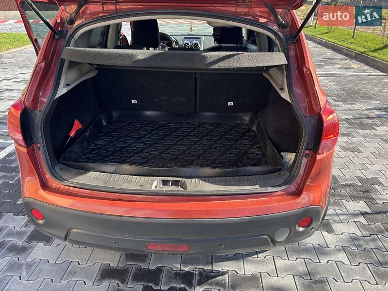 Позашляховик / Кросовер Nissan Qashqai 2008 в Києві