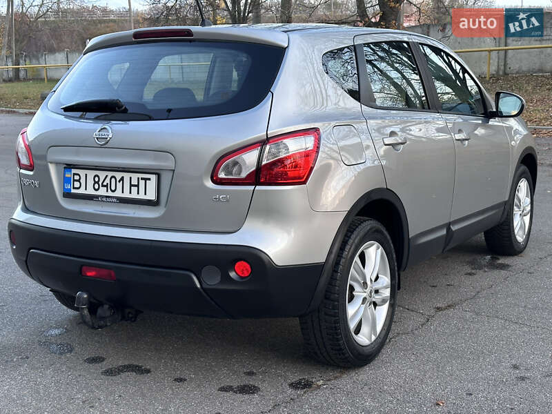 Внедорожник / Кроссовер Nissan Qashqai 2011 в Полтаве