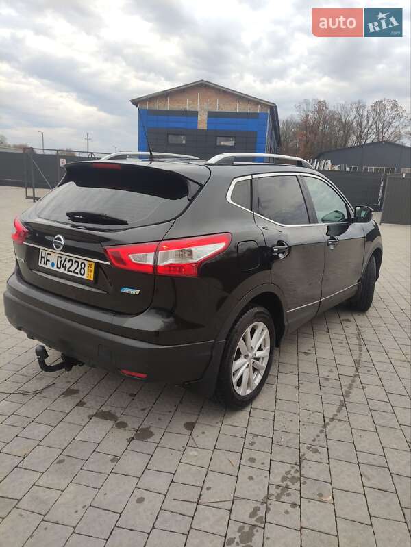Позашляховик / Кросовер Nissan Qashqai 2014 в Львові фото 16 Позашляховик / Кросовер Nissan Qashqai 2014 в Львові
