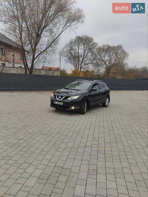 Позашляховик / Кросовер Nissan Qashqai 2014 в Львові фото 26 Позашляховик / Кросовер Nissan Qashqai 2014 в Львові