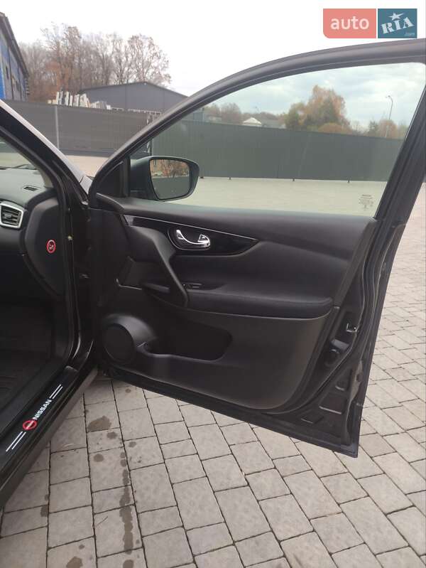 Позашляховик / Кросовер Nissan Qashqai 2014 в Львові фото 54 Позашляховик / Кросовер Nissan Qashqai 2014 в Львові
