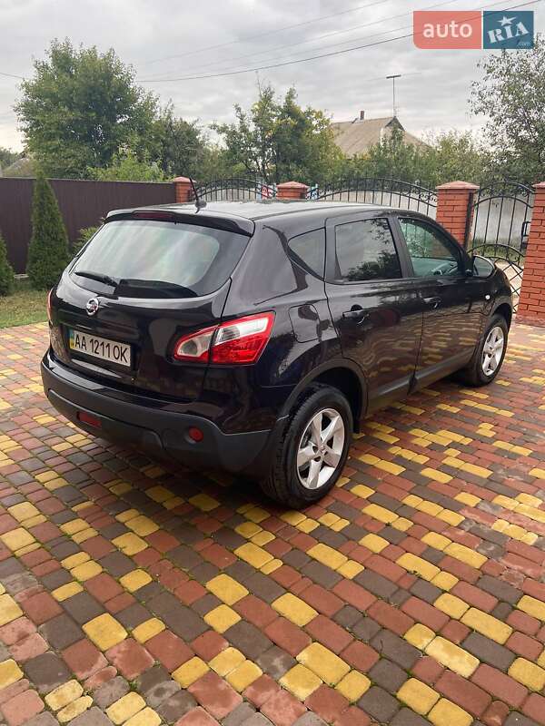 Внедорожник / Кроссовер Nissan Qashqai 2013 в Киеве