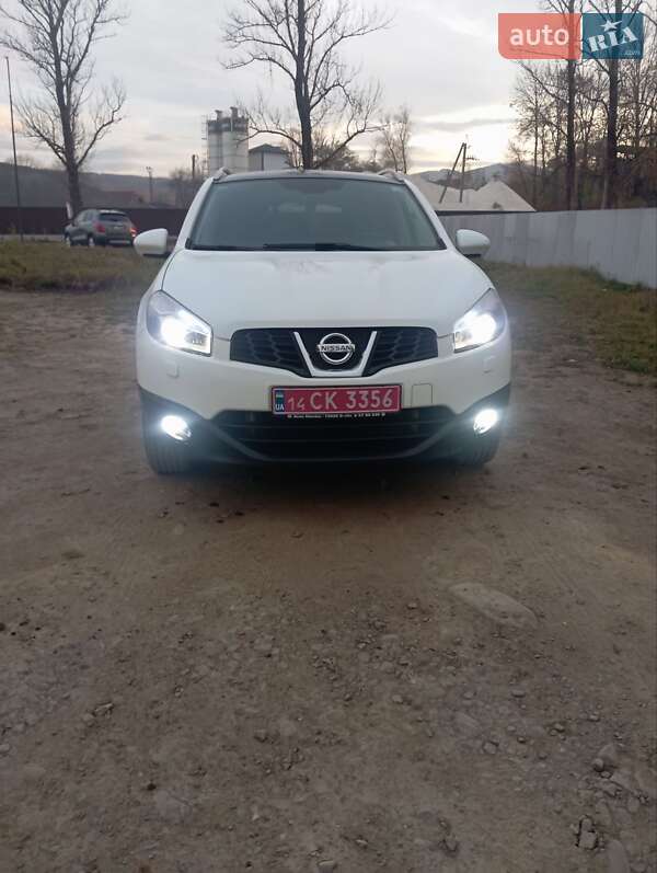 Внедорожник / Кроссовер Nissan Qashqai 2011 в Надворной