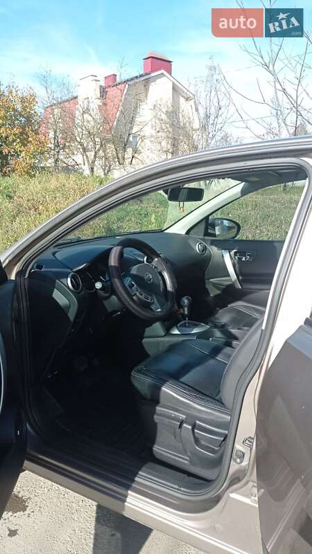 Внедорожник / Кроссовер Nissan Qashqai 2013 в Ивано-Франковске