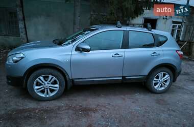 Внедорожник / Кроссовер Nissan Qashqai 2010 в Харькове