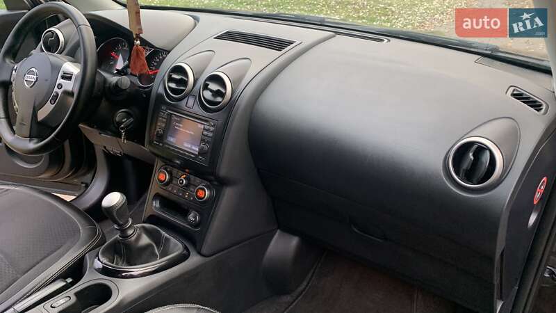 Внедорожник / Кроссовер Nissan Qashqai 2013 в Хороле фото 36 Внедорожник / Кроссовер Nissan Qashqai 2013 в Хороле