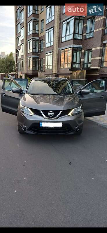 Внедорожник / Кроссовер Nissan Qashqai 2014 в Чернигове