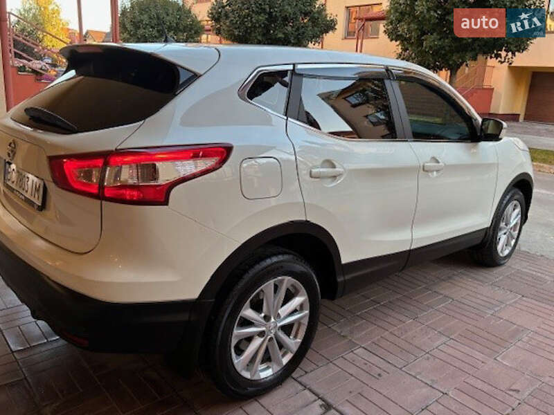 Внедорожник / Кроссовер Nissan Qashqai 2017 в Львове