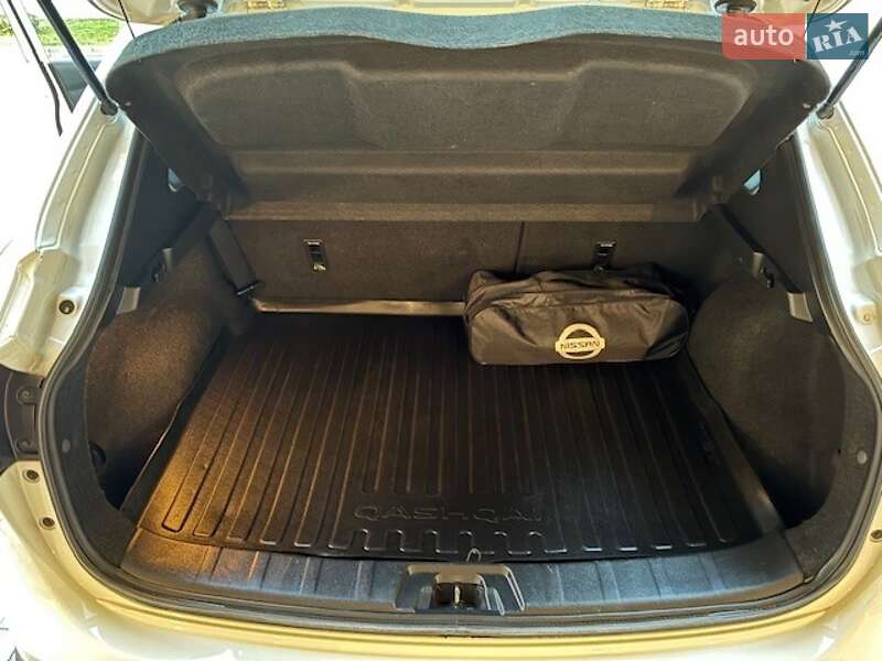 Внедорожник / Кроссовер Nissan Qashqai 2017 в Львове