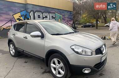 Позашляховик / Кросовер Nissan Qashqai 2012 в Харкові