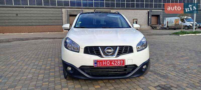 Позашляховик / Кросовер Nissan Qashqai 2012 в Луцьку