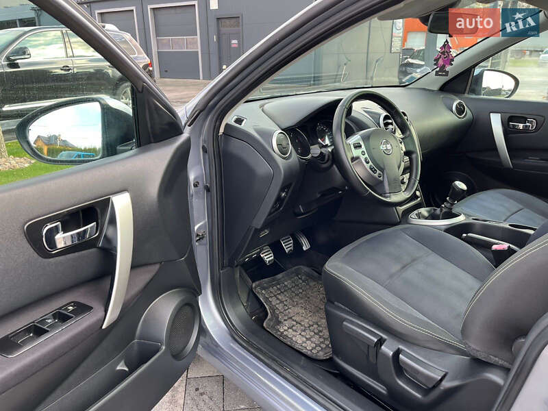 Позашляховик / Кросовер Nissan Qashqai 2010 в Луцьку