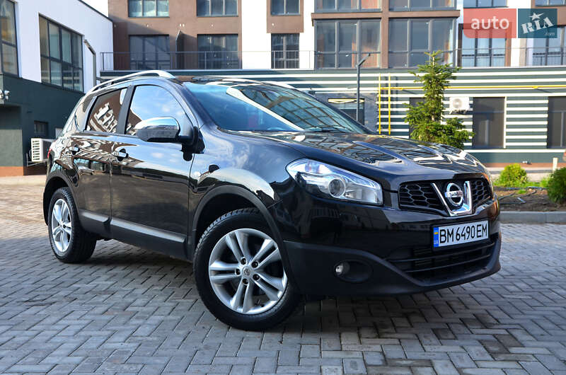 Внедорожник / Кроссовер Nissan Qashqai 2011 в Ромнах