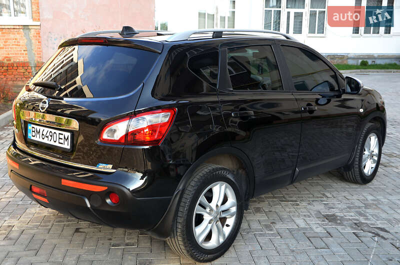 Внедорожник / Кроссовер Nissan Qashqai 2011 в Ромнах