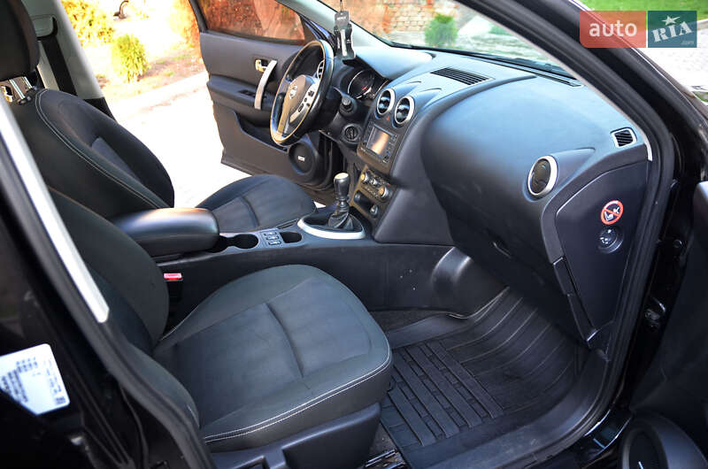 Внедорожник / Кроссовер Nissan Qashqai 2011 в Ромнах