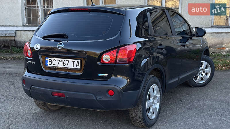 Внедорожник / Кроссовер Nissan Qashqai 2010 в Стрые