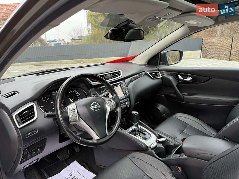Внедорожник / Кроссовер Nissan Qashqai 2015 в Кременце