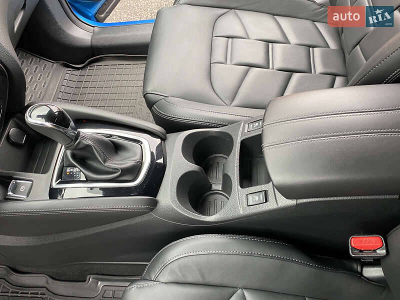 Позашляховик / Кросовер Nissan Qashqai 2018 в Києві