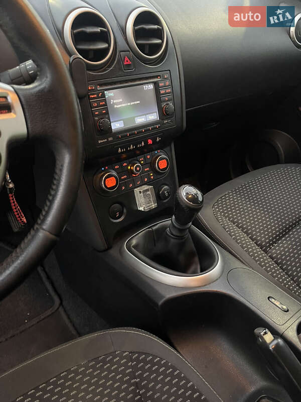 Внедорожник / Кроссовер Nissan Qashqai 2009 в Стрые