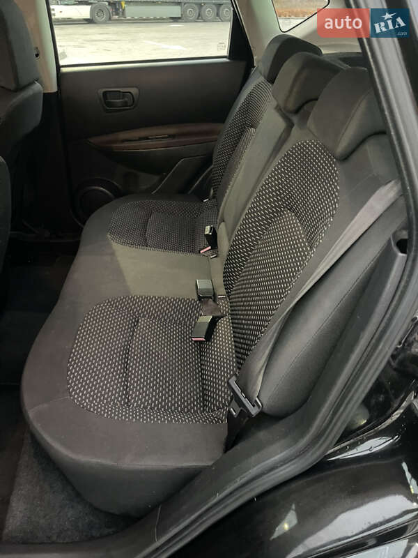 Внедорожник / Кроссовер Nissan Qashqai 2009 в Стрые