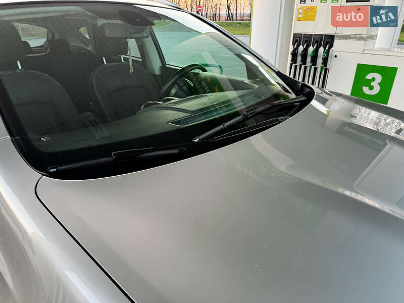 Внедорожник / Кроссовер Nissan Qashqai 2012 в Стрые