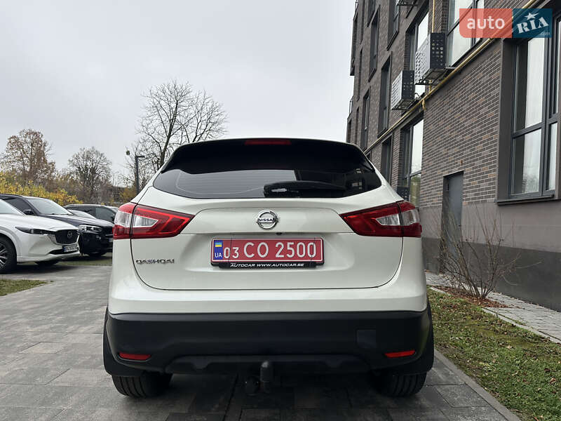 Внедорожник / Кроссовер Nissan Qashqai 2015 в Львове