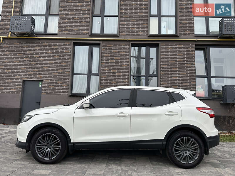 Внедорожник / Кроссовер Nissan Qashqai 2015 в Львове
