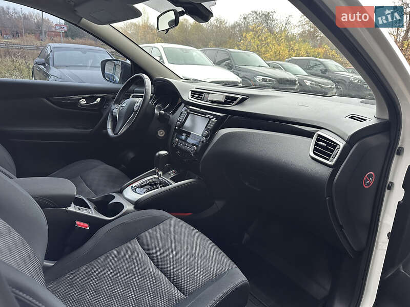 Внедорожник / Кроссовер Nissan Qashqai 2015 в Львове