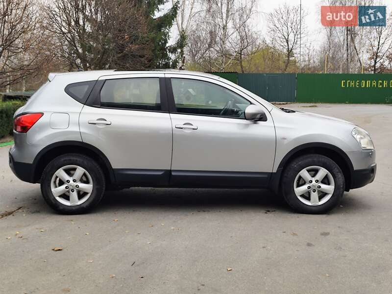 Позашляховик / Кросовер Nissan Qashqai 2008 в Звягелі