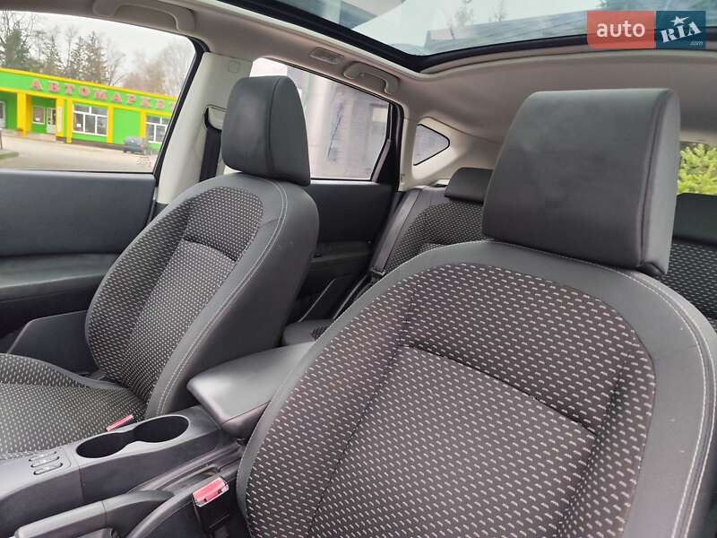 Позашляховик / Кросовер Nissan Qashqai 2008 в Звягелі