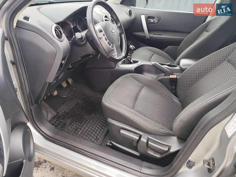 Позашляховик / Кросовер Nissan Qashqai 2008 в Звягелі