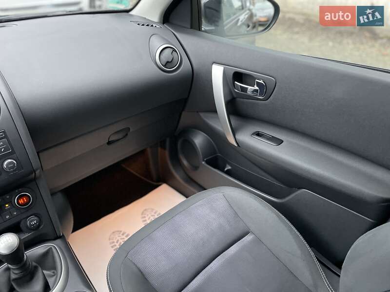 Внедорожник / Кроссовер Nissan Qashqai 2013 в Сумах