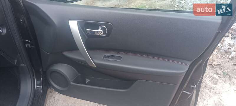 Позашляховик / Кросовер Nissan Qashqai 2009 в Тернополі фото 25 Позашляховик / Кросовер Nissan Qashqai 2009 в Тернополі