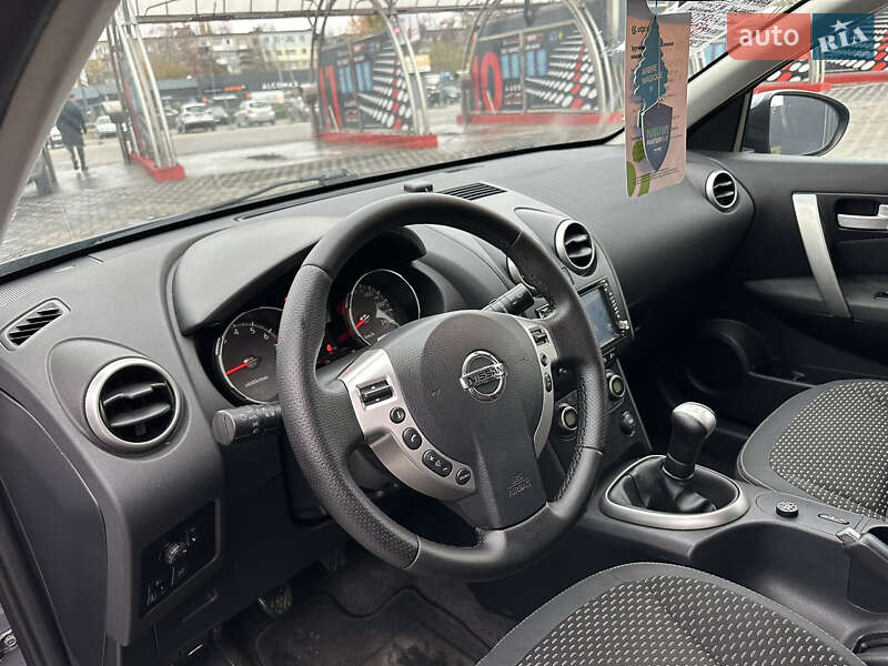 Позашляховик / Кросовер Nissan Qashqai 2009 в Полтаві