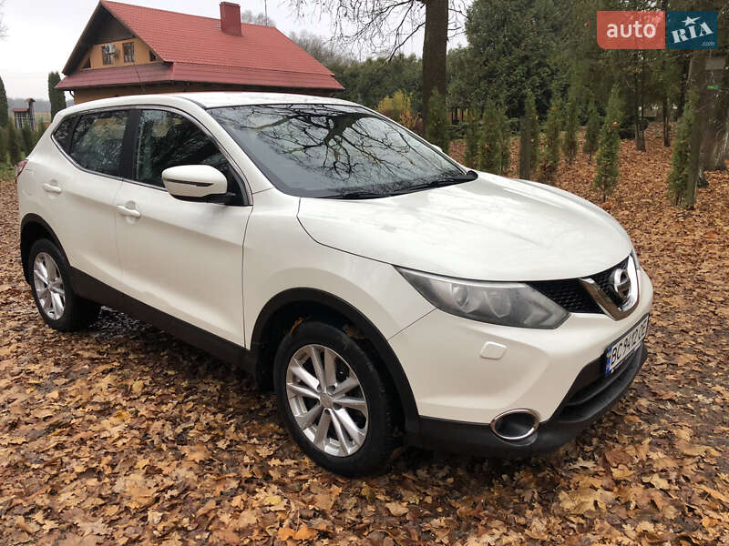 Внедорожник / Кроссовер Nissan Qashqai 2015 в Тернополе фото Внедорожник / Кроссовер Nissan Qashqai 2015 в Тернополе