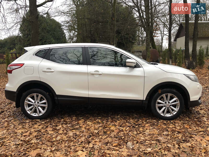 Внедорожник / Кроссовер Nissan Qashqai 2015 в Тернополе фото 10 Внедорожник / Кроссовер Nissan Qashqai 2015 в Тернополе