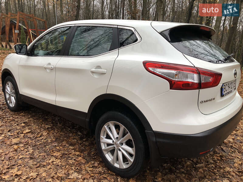 Внедорожник / Кроссовер Nissan Qashqai 2015 в Тернополе фото 23 Внедорожник / Кроссовер Nissan Qashqai 2015 в Тернополе