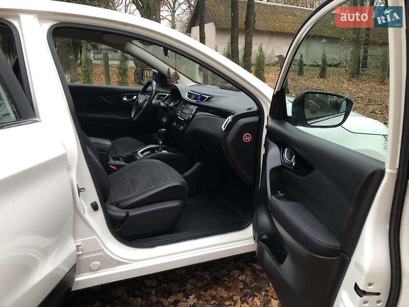 Внедорожник / Кроссовер Nissan Qashqai 2015 в Тернополе фото 31 Внедорожник / Кроссовер Nissan Qashqai 2015 в Тернополе