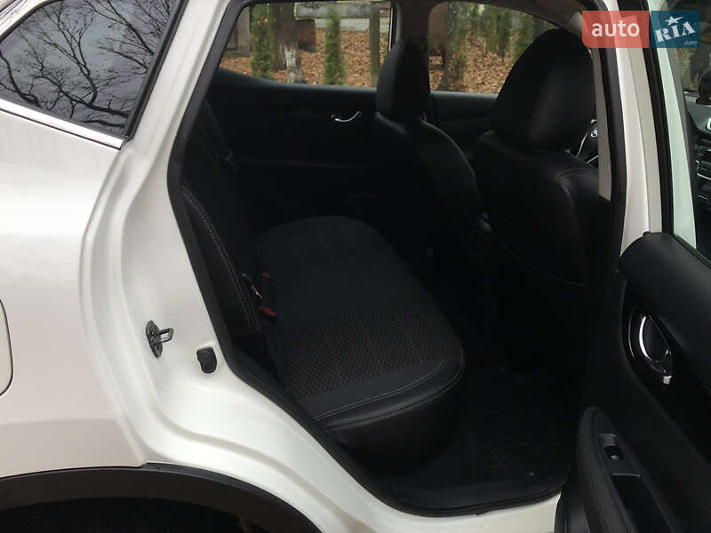 Внедорожник / Кроссовер Nissan Qashqai 2015 в Тернополе фото 42 Внедорожник / Кроссовер Nissan Qashqai 2015 в Тернополе