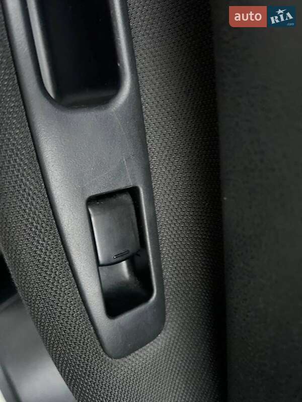 Внедорожник / Кроссовер Nissan Qashqai 2011 в Львове фото 35 Внедорожник / Кроссовер Nissan Qashqai 2011 в Львове