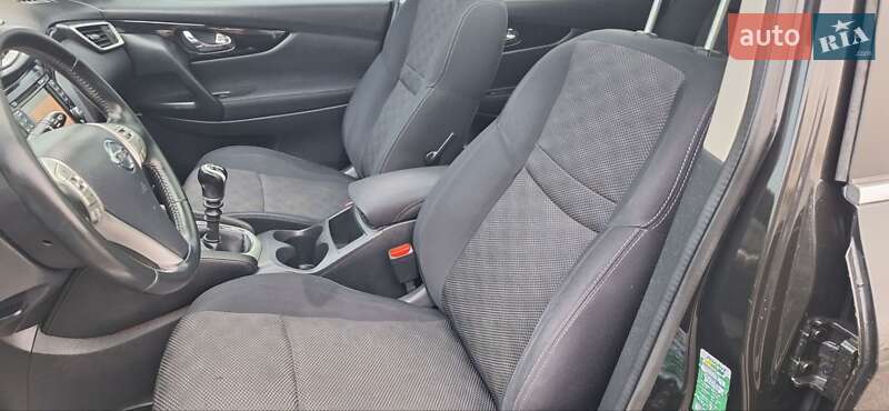 Внедорожник / Кроссовер Nissan Qashqai 2015 в Новоархангельске