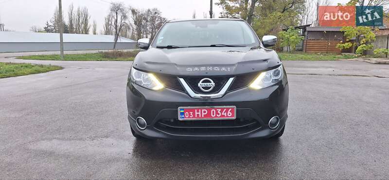 Внедорожник / Кроссовер Nissan Qashqai 2015 в Новоархангельске