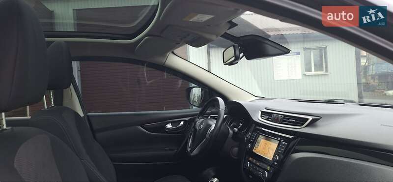 Внедорожник / Кроссовер Nissan Qashqai 2015 в Новоархангельске