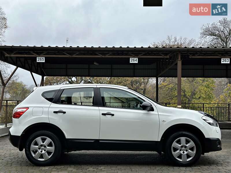 Позашляховик / Кросовер Nissan Qashqai 2010 в Одесі