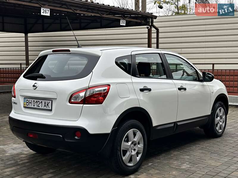 Позашляховик / Кросовер Nissan Qashqai 2010 в Одесі