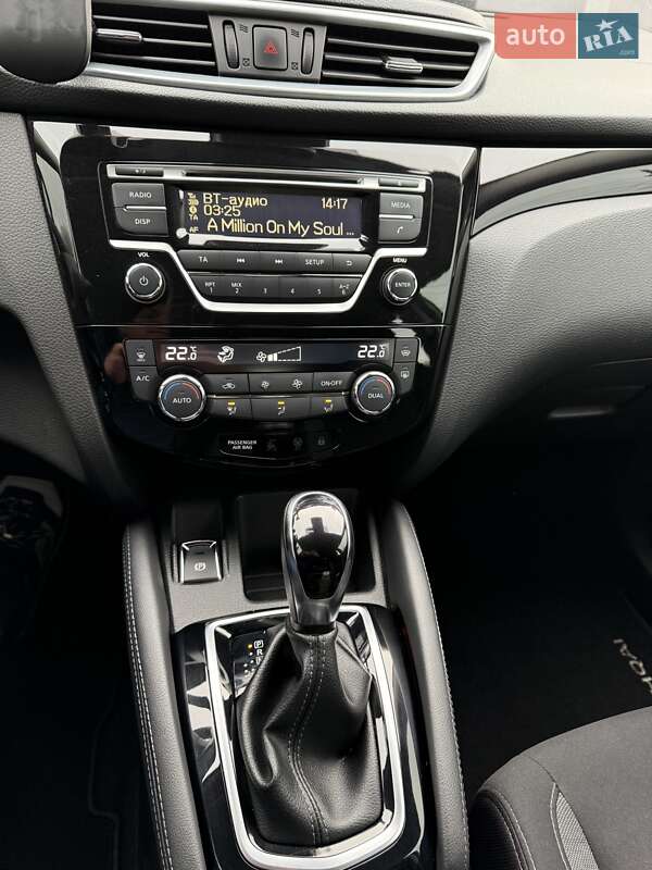 Позашляховик / Кросовер Nissan Qashqai 2018 в Львові